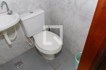Lavabo de casa para alugar com 6 quartos, 900m² em Guaratiba, Rio de Janeiro