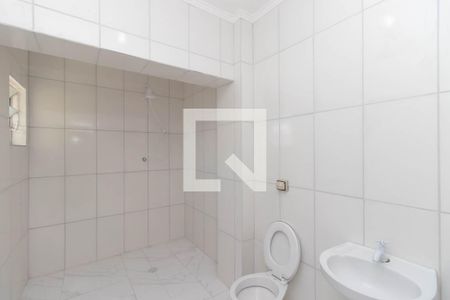 Banheiro de casa para alugar com 3 quartos, 150m² em Vila Gustavo, São Paulo