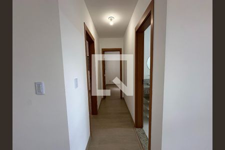 Corredor de apartamento para alugar com 2 quartos, 72m² em Vila Formosa, Jacareí