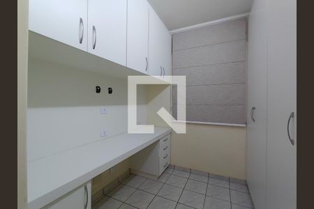 Quarto 2 de apartamento para alugar com 3 quartos, 68m² em Chácaras Tubalina e Quartel, Uberlândia