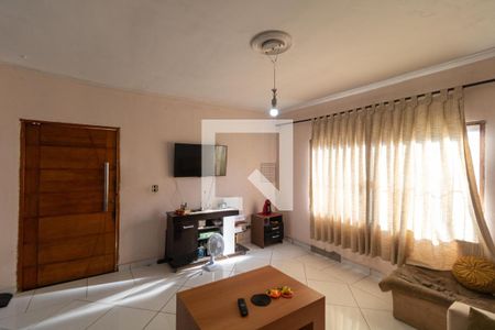 Salas de casa à venda com 4 quartos, 130m² em Parque Santa Bárbara, Campinas