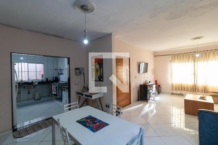 Salas de casa à venda com 4 quartos, 130m² em Parque Santa Bárbara, Campinas