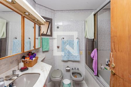 Banheiro da Suíte 1 de apartamento para alugar com 4 quartos, 220m² em Aclimação, São Paulo