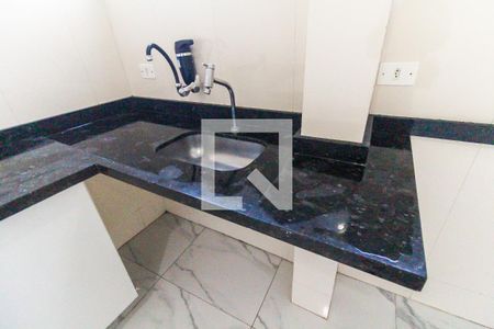 Sala/Cozinha de casa para alugar com 1 quarto, 60m² em Vila Lourdes, São Paulo