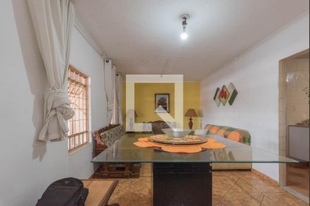 Sala de casa à venda com 3 quartos, 200m² em Conjunto Habitacional Padre Anchieta, Campinas