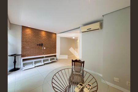 Sala de apartamento para alugar com 2 quartos, 96m² em Botafogo, Rio de Janeiro
