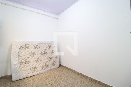 Quarto 1 de casa para alugar com 2 quartos, 60m² em Santa Mônica, Uberlândia