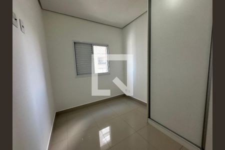 Quarto de apartamento para alugar com 2 quartos, 70m² em Bethaville I, Barueri