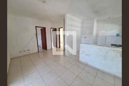 Sala de casa de condomínio para alugar com 2 quartos, 54m² em Parque das Americas, Praia Grande