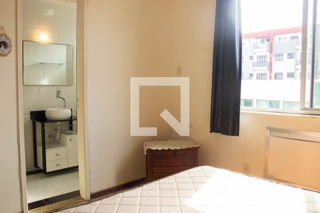 Suíte de apartamento para alugar com 3 quartos, 140m² em Centro, Cabo Frio