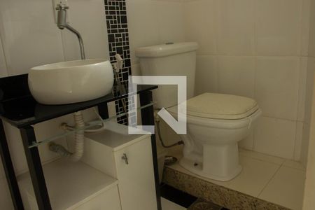 Banheiro da Suíte de apartamento para alugar com 3 quartos, 140m² em Centro, Cabo Frio