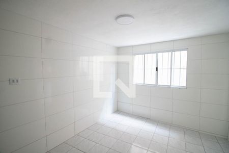 SALA E COZINHA de casa para alugar com 1 quarto, 29m² em Jardim Peri, São Paulo