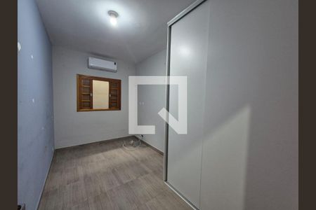 Quarto de casa para alugar com 2 quartos, 180m² em Vila Branca, Jacareí
