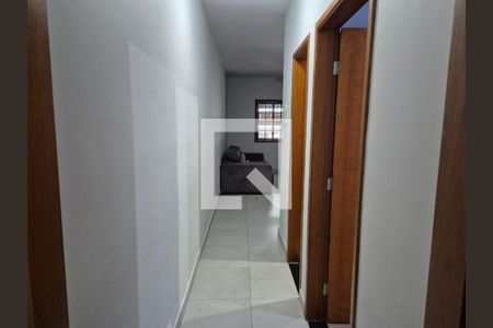 Corredor de casa para alugar com 2 quartos, 180m² em Vila Branca, Jacareí