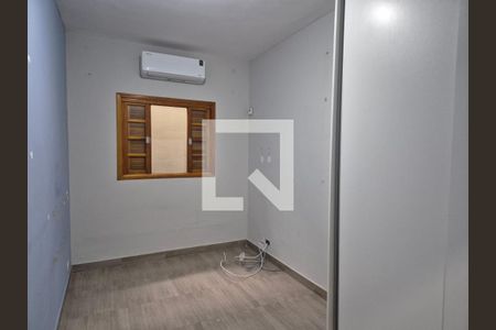 Quarto de casa para alugar com 2 quartos, 180m² em Vila Branca, Jacareí