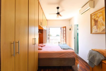 Casa à venda com 3 quartos, 190m² em Vila Irmaos Arnoni, São Paulo
