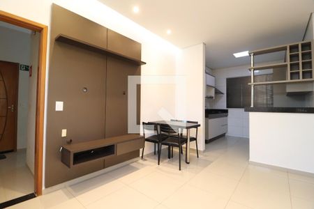 Sala de apartamento para alugar com 2 quartos, 60m² em Jardim Inconfidência, Uberlândia