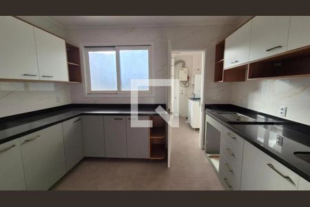 Apartamento à venda com 3 quartos, 228m² em Passo d’Areia, Porto Alegre