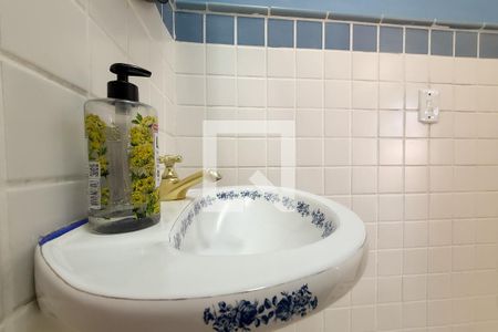 Lavabo de casa de condomínio para alugar com 2 quartos, 72m² em Vila Boa Esperanca, Valinhos