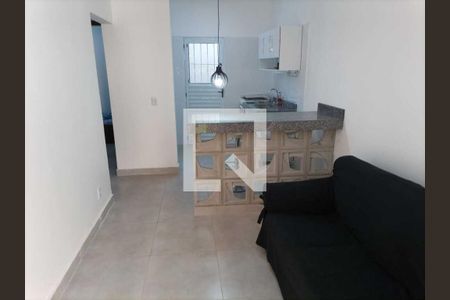 Sala de casa de condomínio para alugar com 2 quartos, 40m² em Jardim Imperial, Aparecida de Goiânia