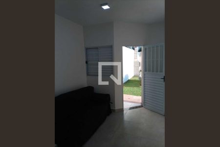 Sala de casa de condomínio para alugar com 2 quartos, 40m² em Jardim Imperial, Aparecida de Goiânia