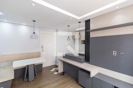 Sala/Cozinha/Área de Serviço  de apartamento para alugar com 2 quartos, 45m² em Jardim Nossa Senhora do Carmo, São Paulo