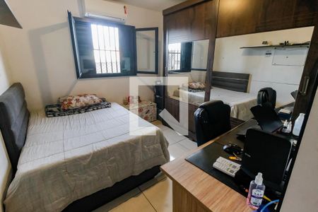 Suíte 1 de casa para alugar com 2 quartos, 290m² em Jardim Mitsutani, São Paulo