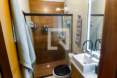 Banheiro da Suíte 1 de casa para alugar com 2 quartos, 290m² em Jardim Mitsutani, São Paulo