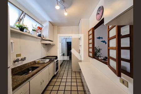 cozinha de apartamento para alugar com 2 quartos, 82m² em Vila Denise, Jacareí