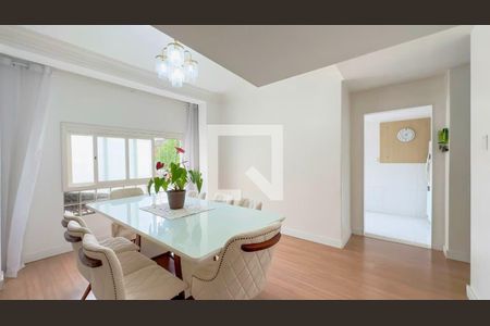 Sala de casa para alugar com 3 quartos, 300m² em Azenha, Porto Alegre