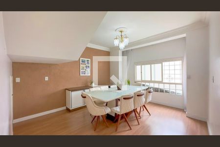 Sala de casa para alugar com 3 quartos, 300m² em Azenha, Porto Alegre