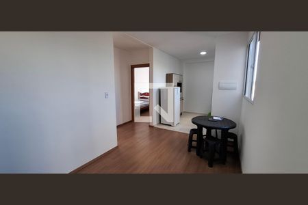 Sala de apartamento para alugar com 2 quartos, 44m² em Parque Residencial Candido Portinari, Ribeirão Preto