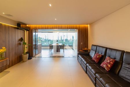 Sala integrada com Cozinha de apartamento à venda com 3 quartos, 123m² em Vila Sofia, São Paulo