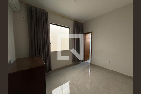 Suíte  de casa à venda com 3 quartos, 260m² em Ipanema, Lagoa Santa