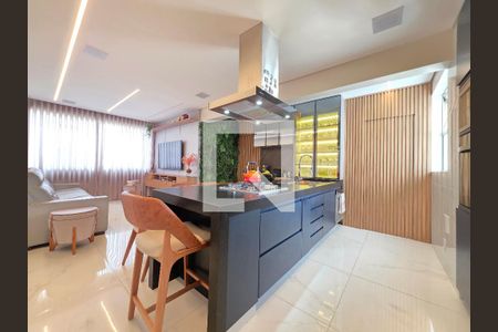 Sala e cozinha  de apartamento à venda com 2 quartos, 85m² em Calafate, Belo Horizonte