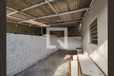Área externa de casa para alugar com 2 quartos, 60m² em Medianeira, Porto Alegre