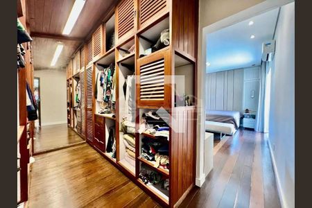 Closet  de casa à venda com 3 quartos, 694m² em Santa Branca, Belo Horizonte