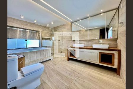Casa à venda com 3 quartos, 694m² em Santa Branca, Belo Horizonte