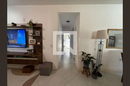 Casa à venda com 5 quartos, 181m² em Itaipu, Niterói