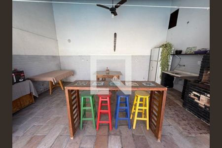 Casa à venda com 5 quartos, 181m² em Itaipu, Niterói