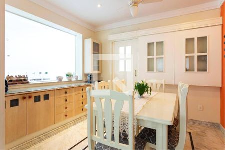 Casa à venda com 6 quartos, 935m² em Chácara Monte Alegre, São Paulo