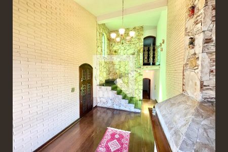 Sala de casa à venda com 2 quartos, 125m² em Jardim Sonia, São Paulo