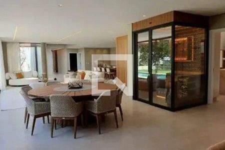Casa à venda com 4 quartos, 700m² em Alphaville Residencial Um, Barueri