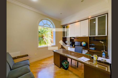 Casa à venda com 5 quartos, 511m² em Alphaville Residencial Zero, Barueri