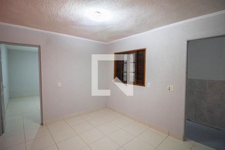 Sala de casa para alugar com 2 quartos, 56m² em Vila Santista, São Paulo