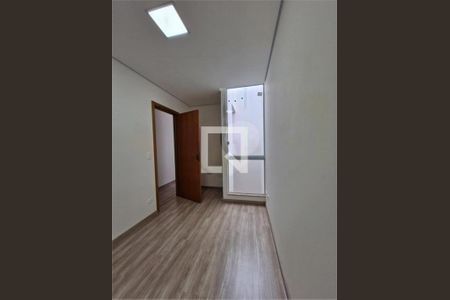 Casa à venda com 3 quartos, 110m² em Jardim Pirajussara, São Paulo