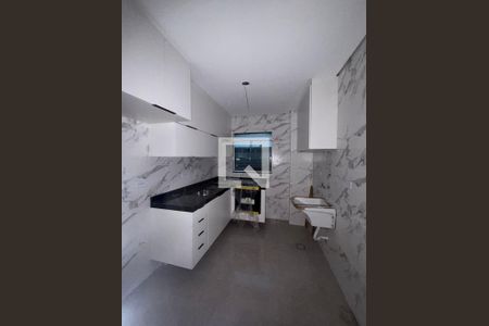 Cozinha de apartamento para alugar com 2 quartos, 40m² em Cidade Líder, São Paulo