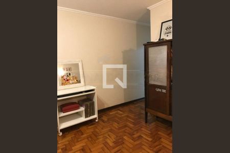 Casa à venda com 3 quartos, 132m² em Jardim Regis, São Paulo