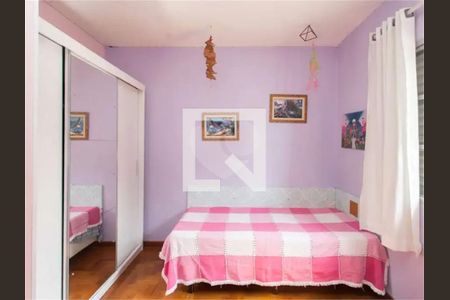 Casa à venda com 4 quartos, 197m² em Chácara Inglesa, São Paulo