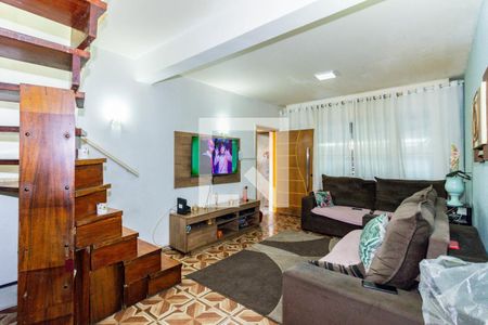 Sala de casa à venda com 6 quartos, 175m² em Vila Palmeiras, São Paulo